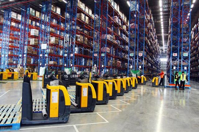 AGV與AMR：自動(dòng)化物流中的兩大明星，有何不同？