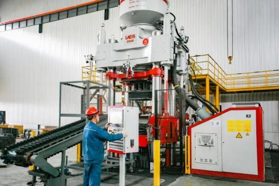 《科技日報(bào)》 | 讓數(shù)據(jù)在“透明工廠”跑起來——瑞泰馬鋼打造智能制造示范場景