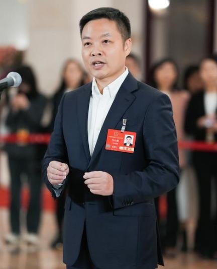 代表通道丨何小鵬：AI會(huì)推動(dòng)自動(dòng)駕駛甚至無人駕駛的到來