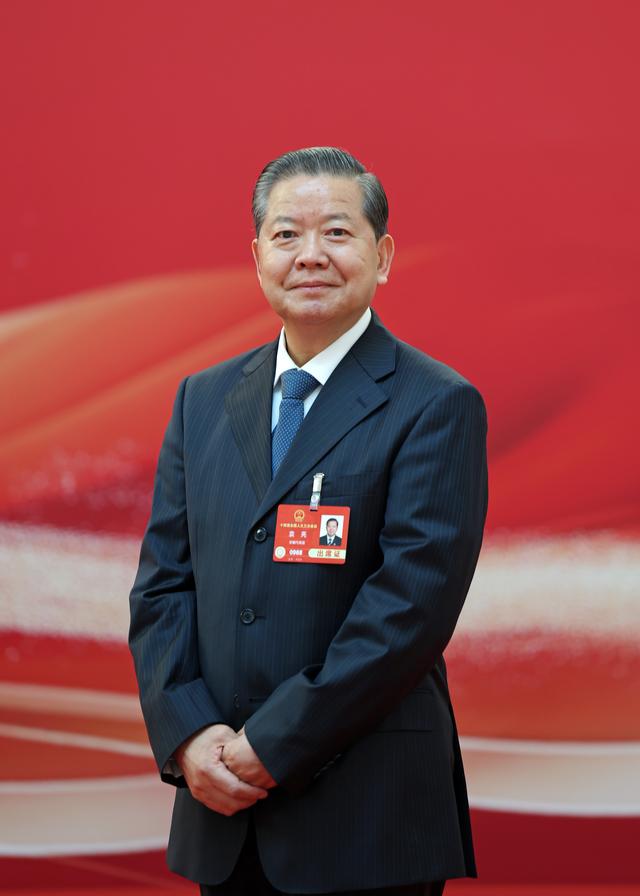 聚焦“AI焦慮”“AI幻覺(jué)”，代表委員共話人工智能