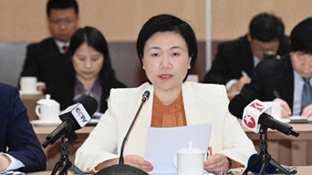 劉懿艷代表：“自動駕駛”不是 “智能駕駛”，法律責(zé)任從駕駛者轉(zhuǎn)向車輛企業(yè)